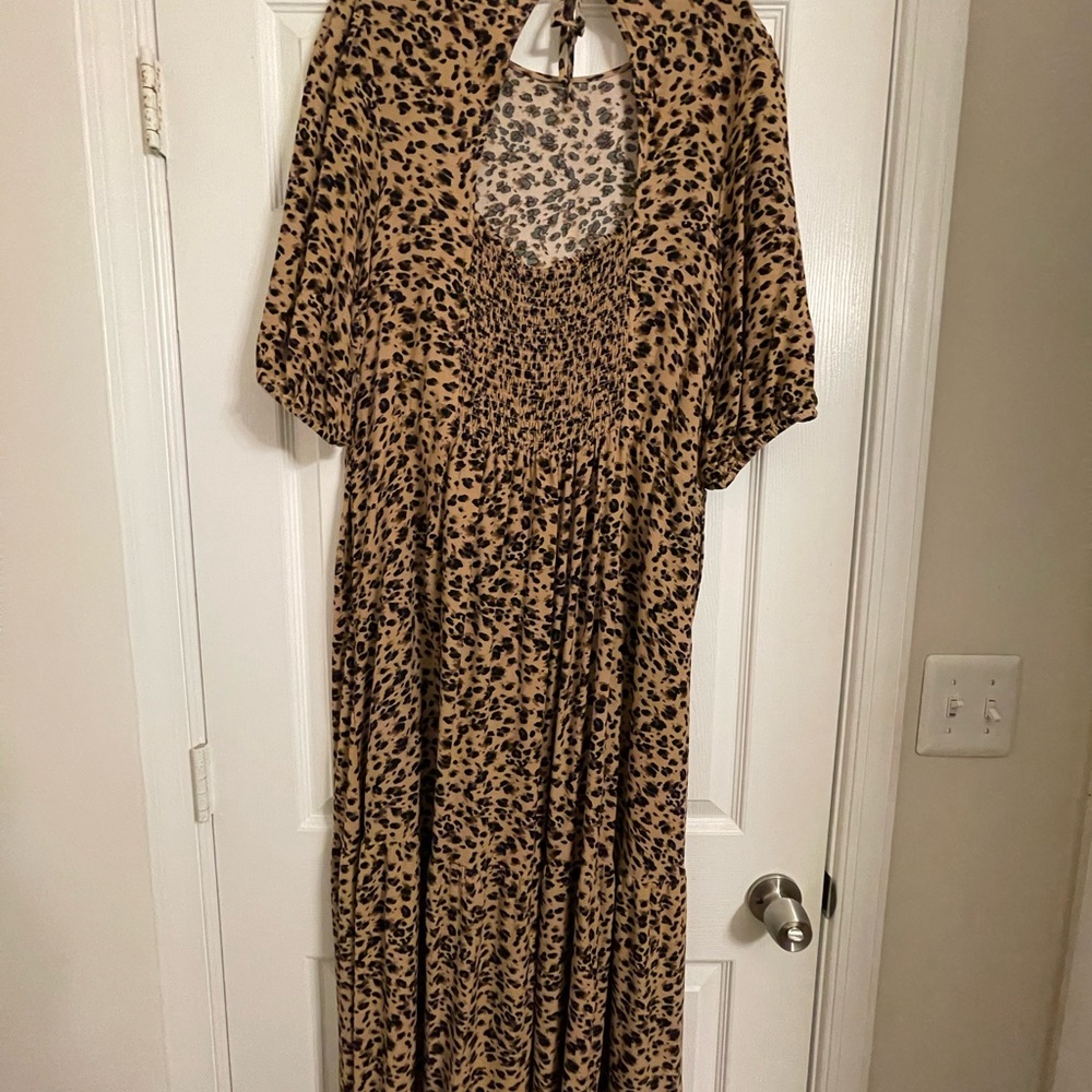 Time and Tru Leopard Print Midi Dress - Picture 4 of 4